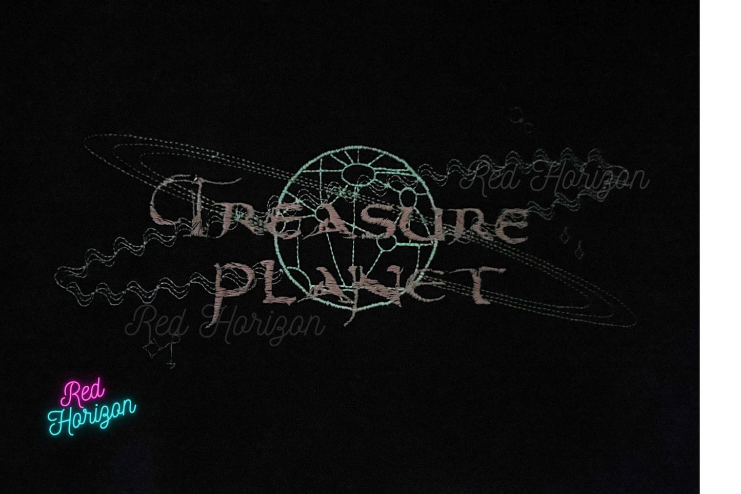 🪐 Treasure Planet 🪐 - Red Horizon Embroidery