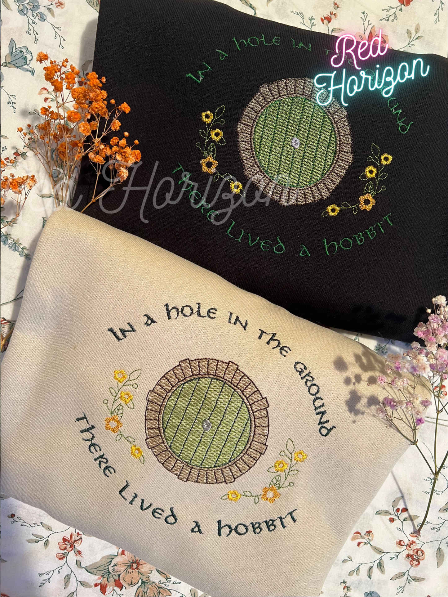 Hobbiton🌱 – Sudadera bordada inspirada en las casitas Hobbit