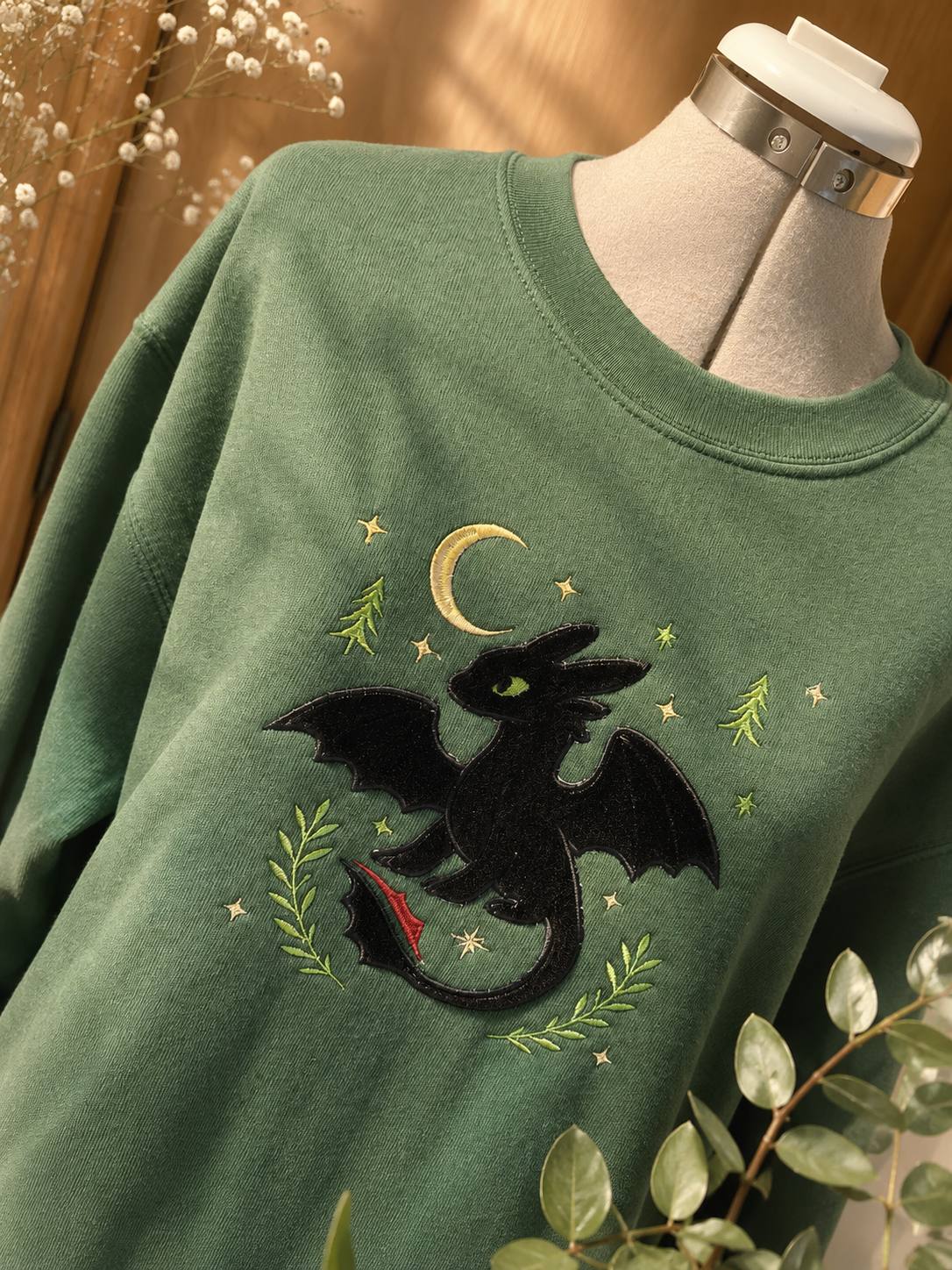 📼Nostalgic Movies📼 - Red Horizon Embroidery