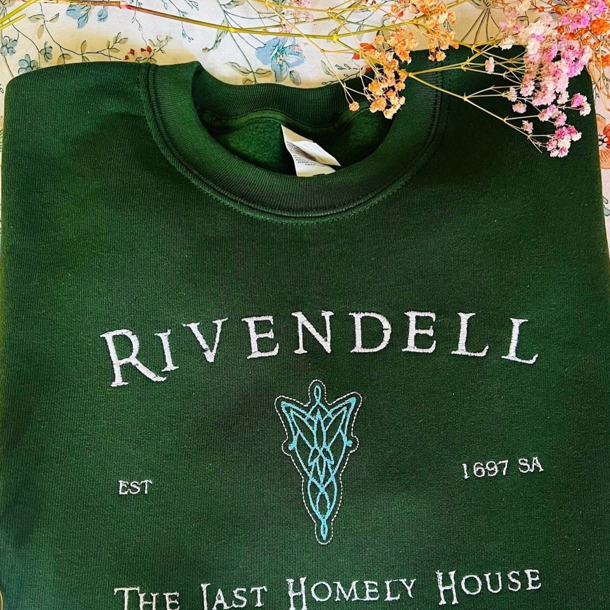 🍃Rivendell 🍃 - Red Horizon Embroidery