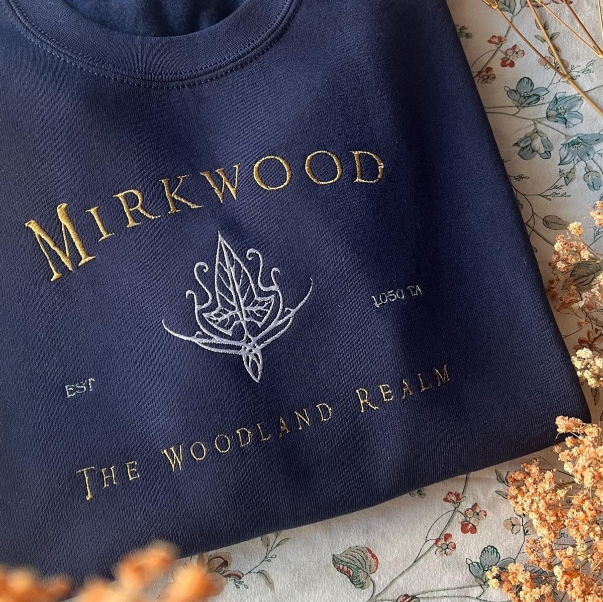 Mirkwood 🦌– Sudadera bordada inspirada en el Bosque Negro