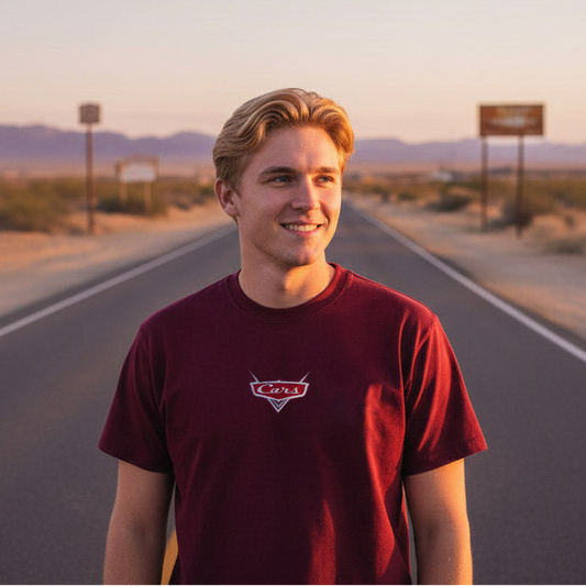 Camiseta Cars – Bordado Vintage Racing Edition