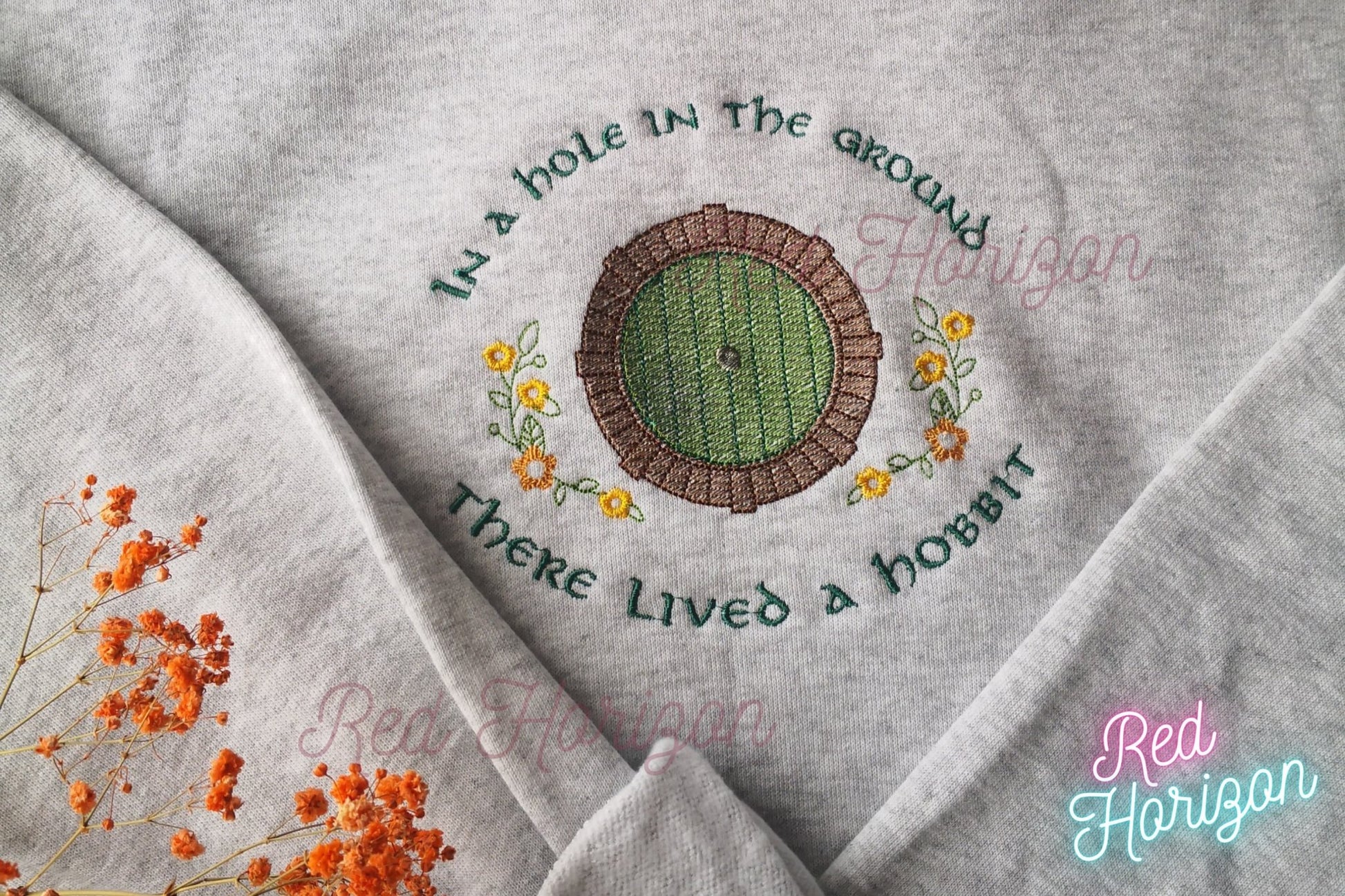 🌿 Hobbiton 🌿 - Red Horizon Embroidery
