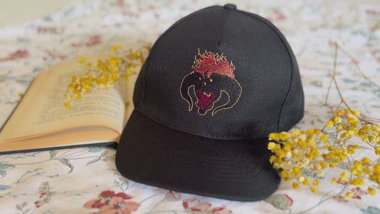 Balrog – Gorra bordada con la criatura de sombra y fuego