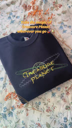 Schatzplanet 🪐 Besticktes T-Shirt